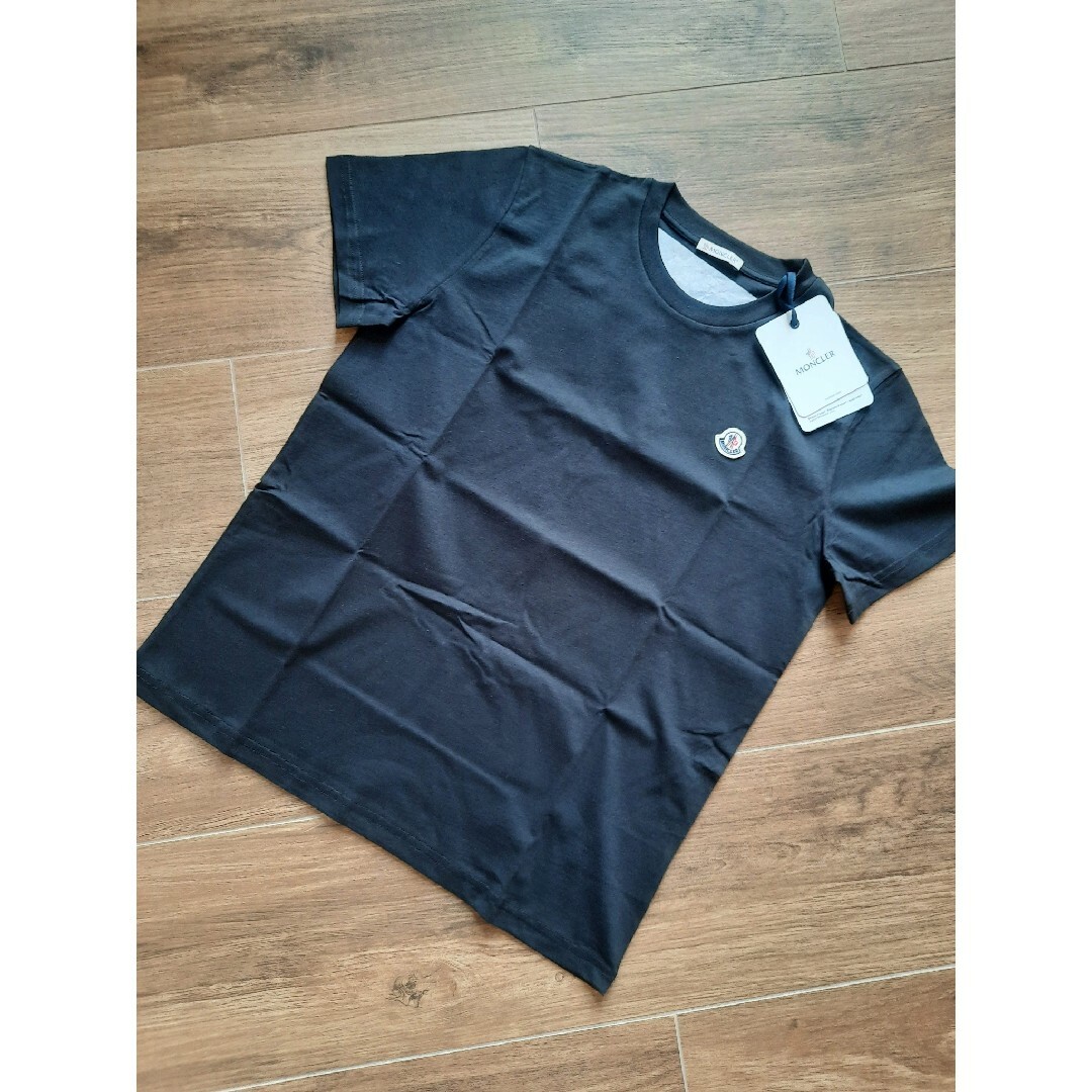 MONCLER(モンクレール)の⭐新品 定番大人気! MONCLER   ロゴTシャツ ブラック 12A/XS レディースのトップス(Tシャツ(半袖/袖なし))の商品写真