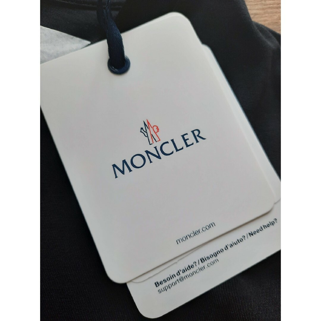 MONCLER(モンクレール)の⭐新品 定番大人気! MONCLER   ロゴTシャツ ブラック 12A/XS レディースのトップス(Tシャツ(半袖/袖なし))の商品写真