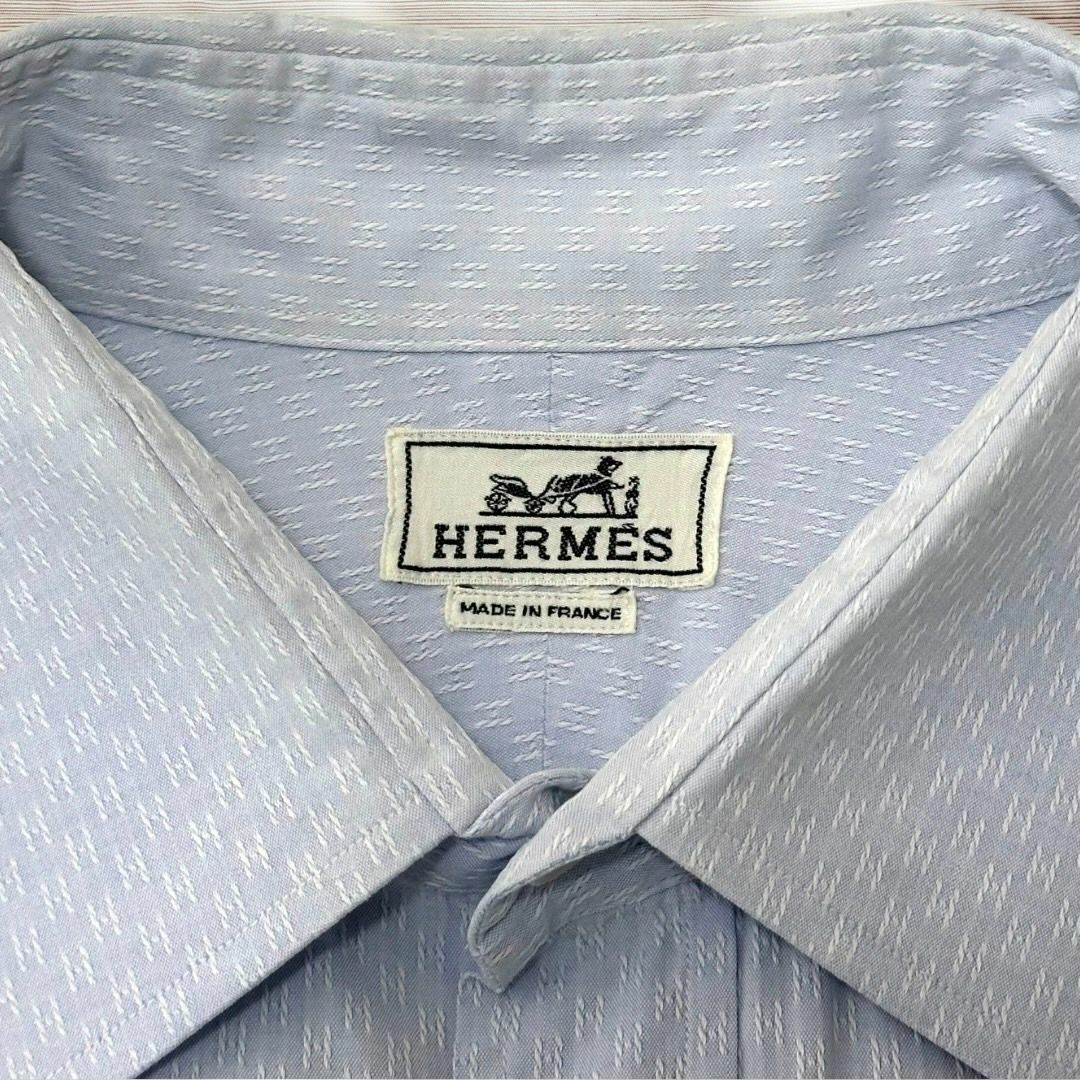 Hermes(エルメス)の☆人気デザイン☆HERMES ドレスシャツ 刺繍 総柄 セリエボタン カッター メンズのトップス(シャツ)の商品写真