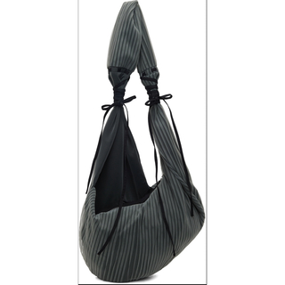 キココスタディノフ(KIKO KOSTADINOV)のkiko kostadinov gray pleated bag(ショルダーバッグ)