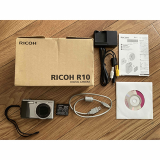 RICOH - RICOH デジタルカメラ R10 SILVER