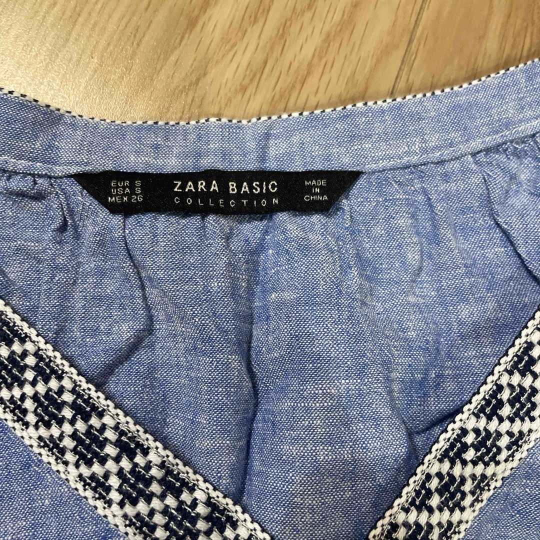 ZARA(ザラ)のZARA トップス　Sサイズ レディースのトップス(シャツ/ブラウス(長袖/七分))の商品写真