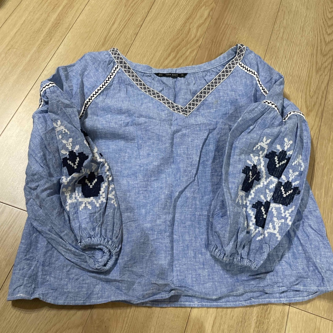 ZARA(ザラ)のZARA トップス　Sサイズ レディースのトップス(シャツ/ブラウス(長袖/七分))の商品写真