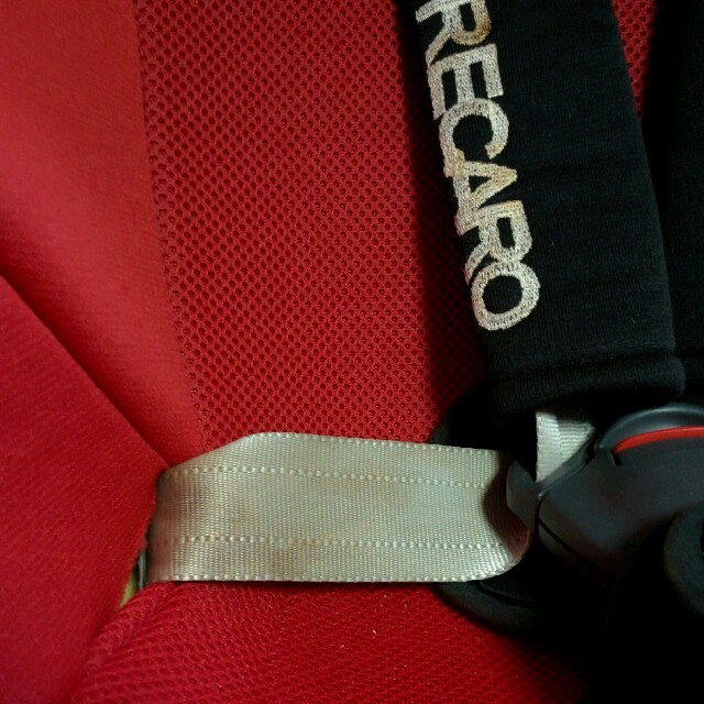 RECARO チャイルドシート キッズ/ベビー/マタニティの外出/移動用品(自動車用チャイルドシート本体)の商品写真