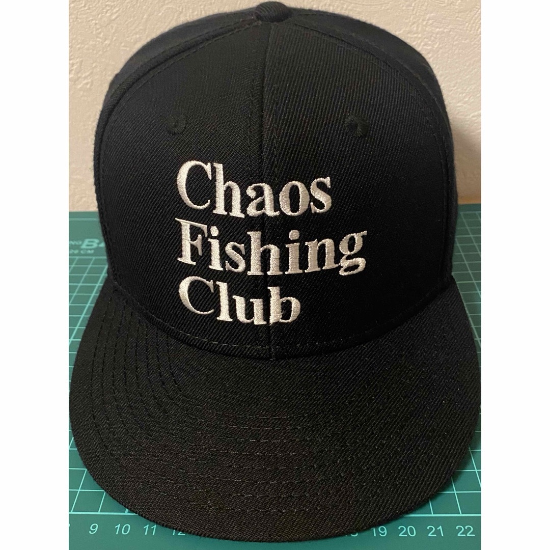 1LDK SELECT(ワンエルディーケーセレクト)の【Chaos Fishing Club】 LOGO CAP スポーツ/アウトドアのフィッシング(ウエア)の商品写真