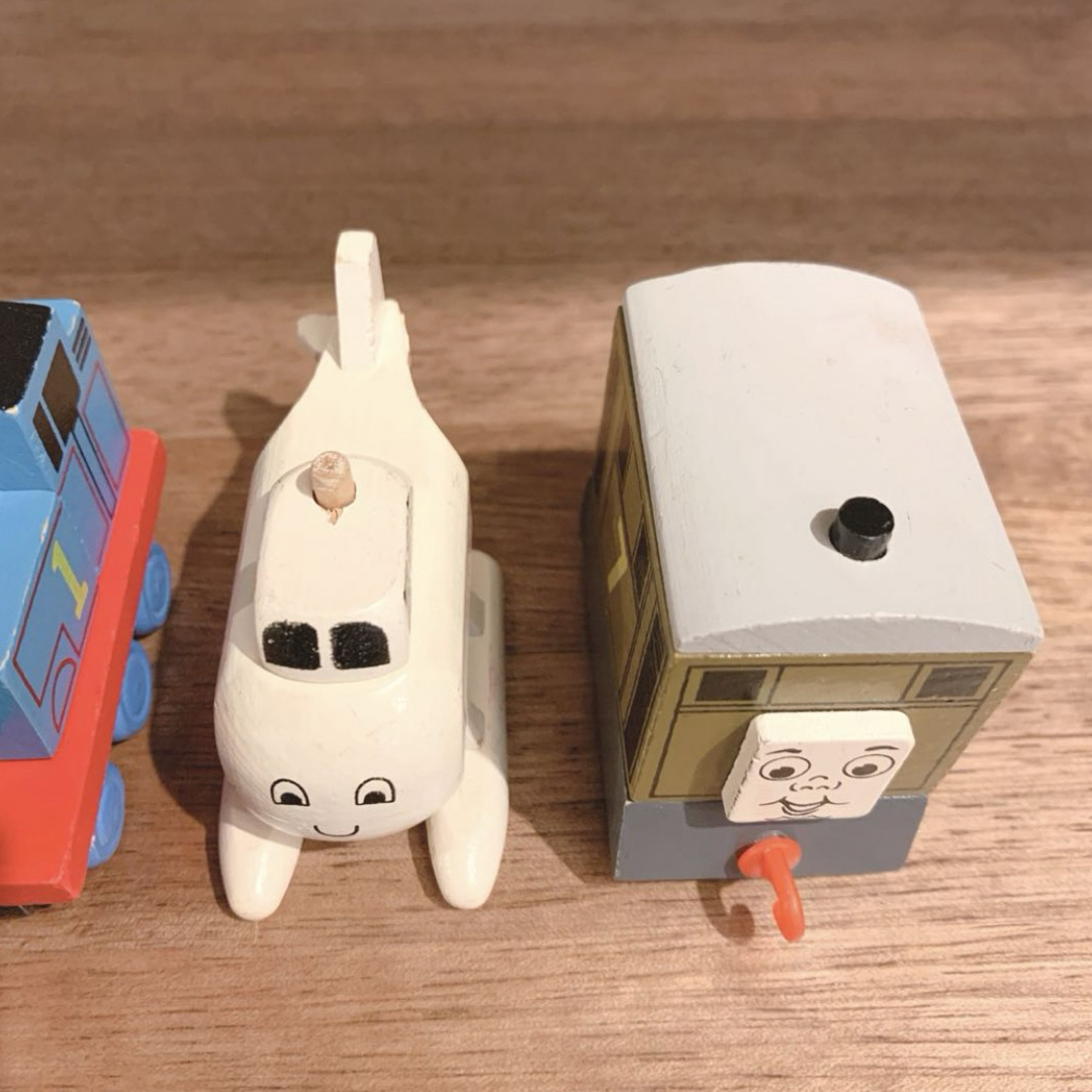 THOMAS(トーマス)のトーマス Thomas バンダイ BANDAI 鉄道 電車 木製 おもちゃ 玩具 キッズ/ベビー/マタニティのおもちゃ(電車のおもちゃ/車)の商品写真