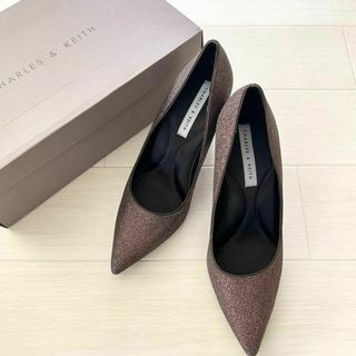 チャールズアンドキース(Charles and Keith)のCHARLES&KEITH パンプス ラメ 美品 36 ピンヒール(ハイヒール/パンプス)