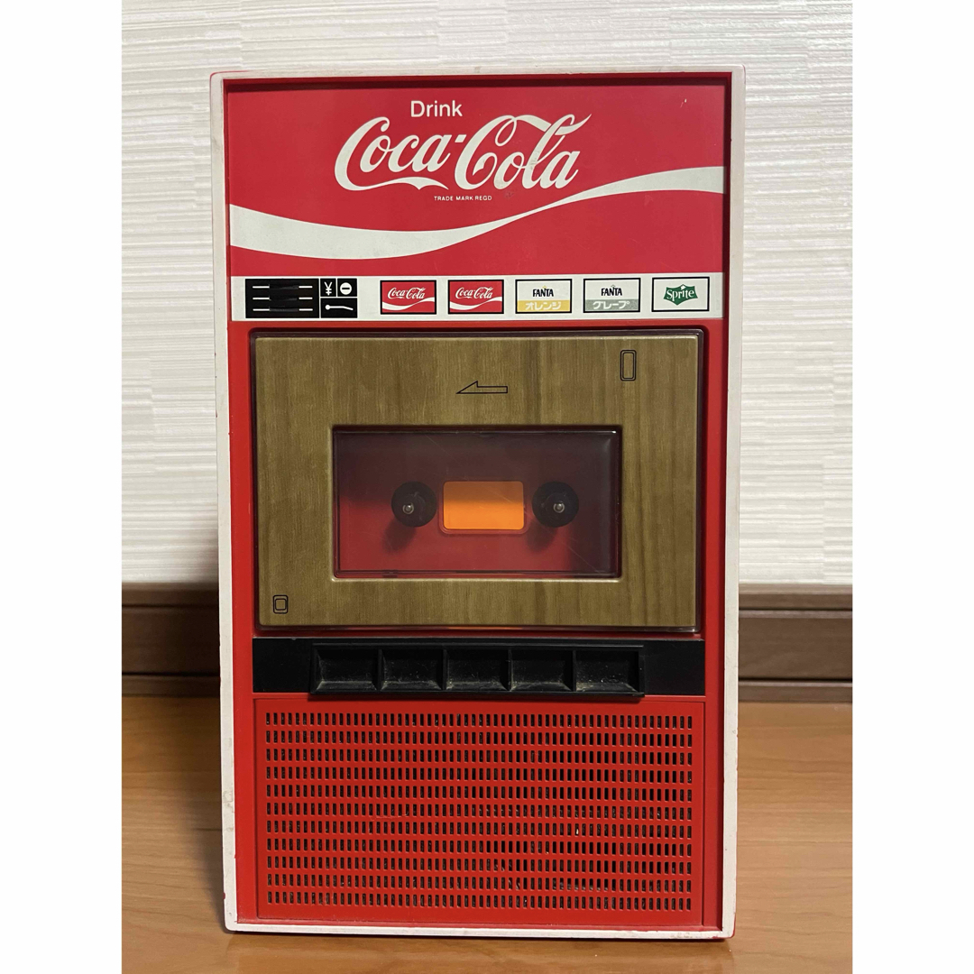 コカ・コーラ(コカコーラ)のコカコーラ　カセットテープ　雑貨　インテリア　アンティーク　非売品 ハンドメイドのキッズ/ベビー(おもちゃ/雑貨)の商品写真