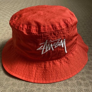 ナイキ(NIKE)のNIKE×Stussy Bucket Hat”Red” ナイキ L/XL(ハット)