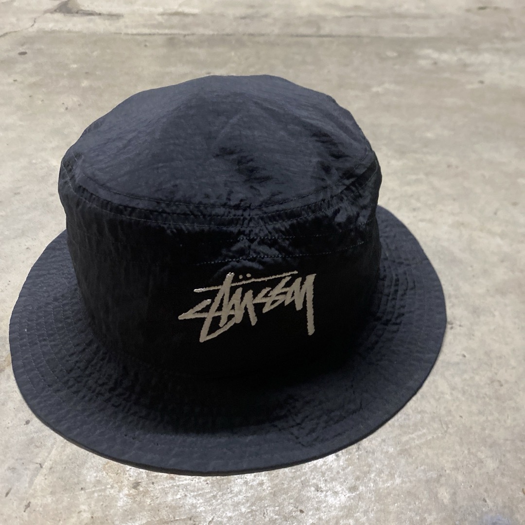 NIKE(ナイキ)のNIKE×Stussy Bucket Hat”BLACK” ナイキ L/XL メンズの帽子(ハット)の商品写真