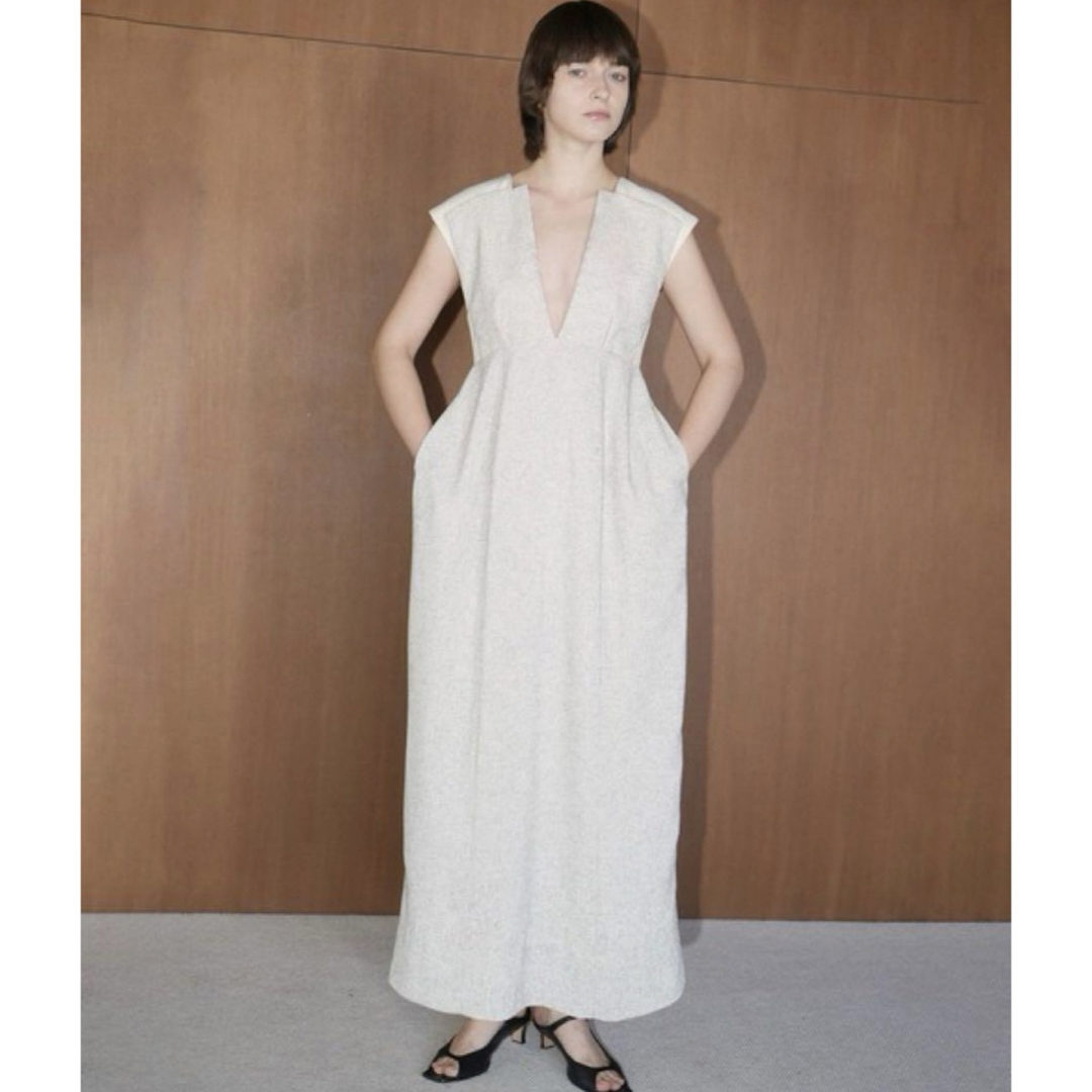 CLANE(クラネ)のCLANE V NECK SWITCH ONEPIECE レディースのワンピース(ロングワンピース/マキシワンピース)の商品写真