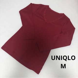 ユニクロ(UNIQLO)のUNIQLO　ユニクロ　VネックレースT　レッド　M(Tシャツ(長袖/七分))