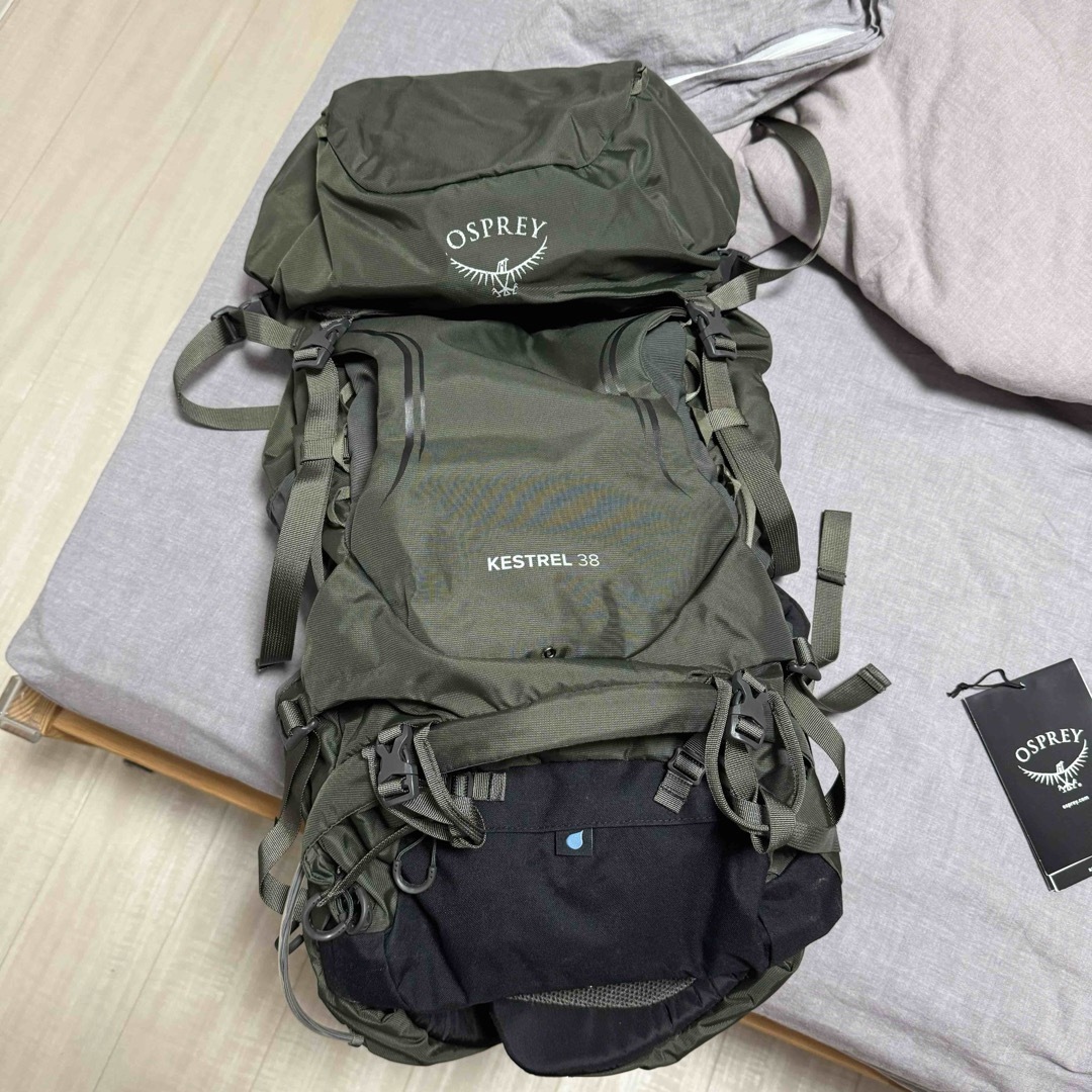 Osprey(オスプレイ)のOSPREY ケストラル38/ピコリーヌグリーン/S/Mカーキ「美品」 スポーツ/アウトドアのアウトドア(その他)の商品写真