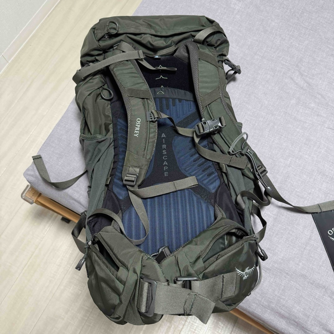 Osprey(オスプレイ)のOSPREY ケストラル38/ピコリーヌグリーン/S/Mカーキ「美品」 スポーツ/アウトドアのアウトドア(その他)の商品写真