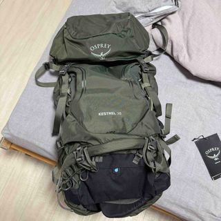 オスプレイ(Osprey)のOSPREY ケストラル38/ピコリーヌグリーン/S/Mカーキ「美品」(その他)