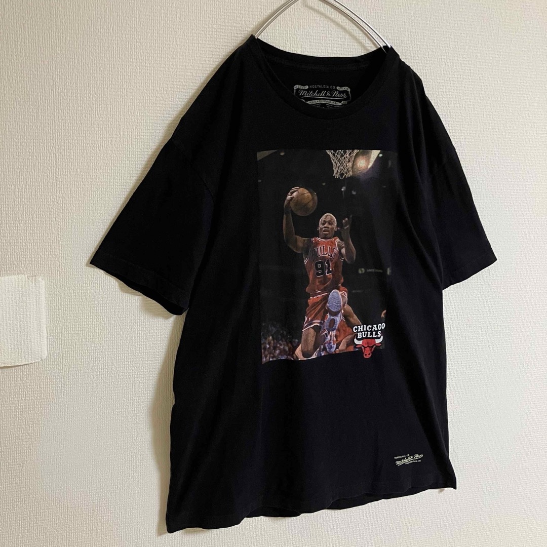 MITCHELL & NESS(ミッチェルアンドネス)のNBAシカゴブルズデニスロッドマンTシャツtシャツバスケ人物TEEオーバーサイズ メンズのトップス(Tシャツ/カットソー(半袖/袖なし))の商品写真