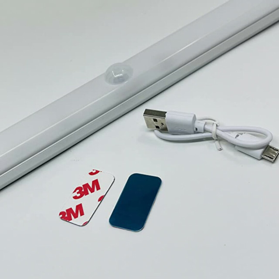 【即日発送】LEDセンサーライト 32cm 昼白色 無段階調整 USB充電 防災 インテリア/住まい/日用品のライト/照明/LED(蛍光灯/電球)の商品写真