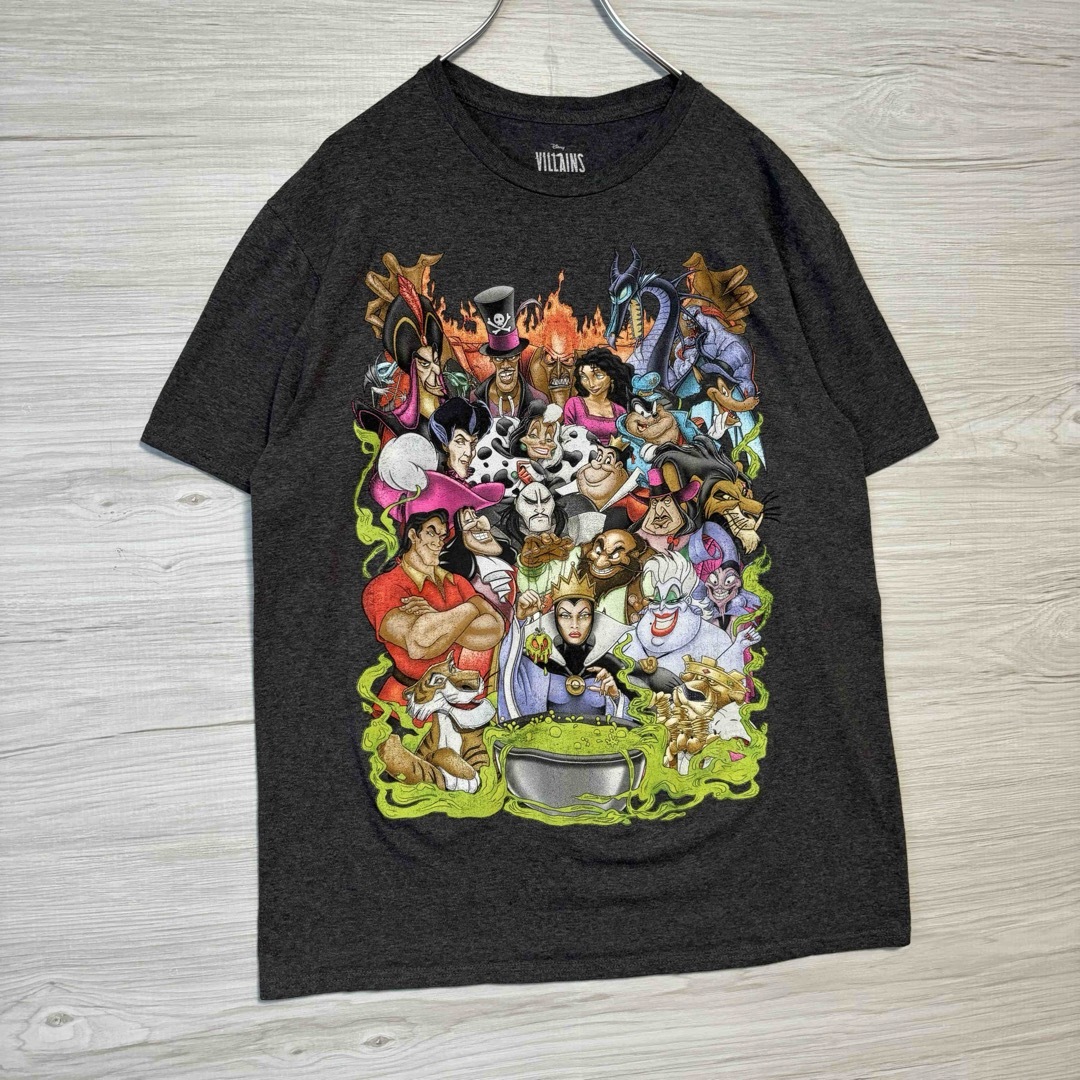 Disney(ディズニー)の【入手困難】ディズニー　ヴィランズ　Tシャツ　Lサイズ　レア　マレフィセント メンズのトップス(Tシャツ/カットソー(半袖/袖なし))の商品写真