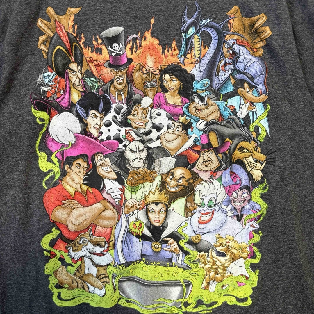 Disney(ディズニー)の【入手困難】ディズニー　ヴィランズ　Tシャツ　Lサイズ　レア　マレフィセント メンズのトップス(Tシャツ/カットソー(半袖/袖なし))の商品写真