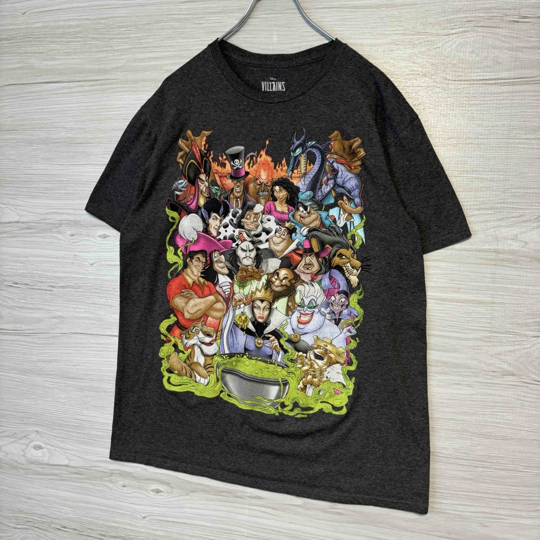 Disney(ディズニー)の【入手困難】ディズニー　ヴィランズ　Tシャツ　Lサイズ　レア　マレフィセント メンズのトップス(Tシャツ/カットソー(半袖/袖なし))の商品写真