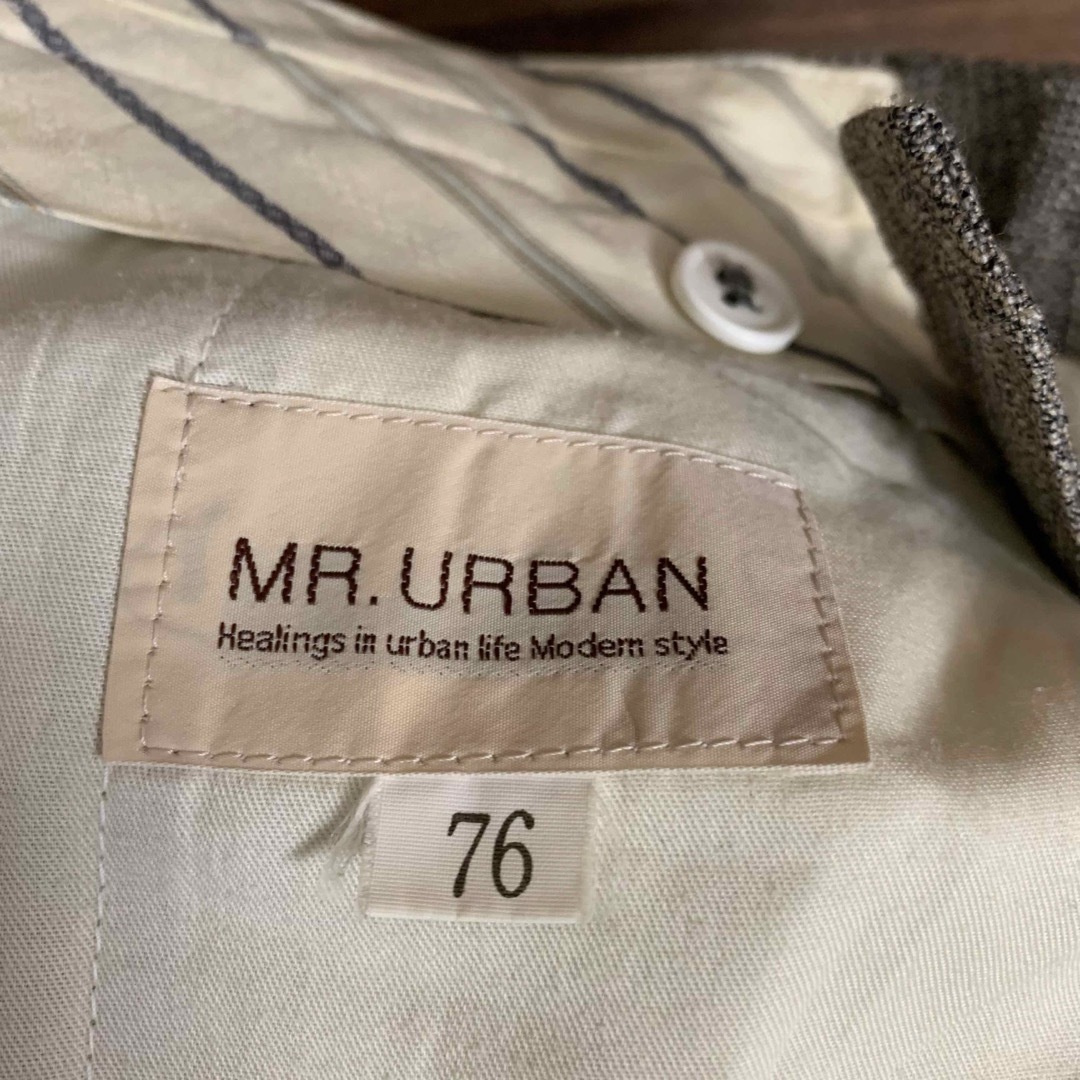 MR.URBAN パンツ ズボン スラックス Sサイズ相当 灰色 グレー メンズのパンツ(スラックス)の商品写真