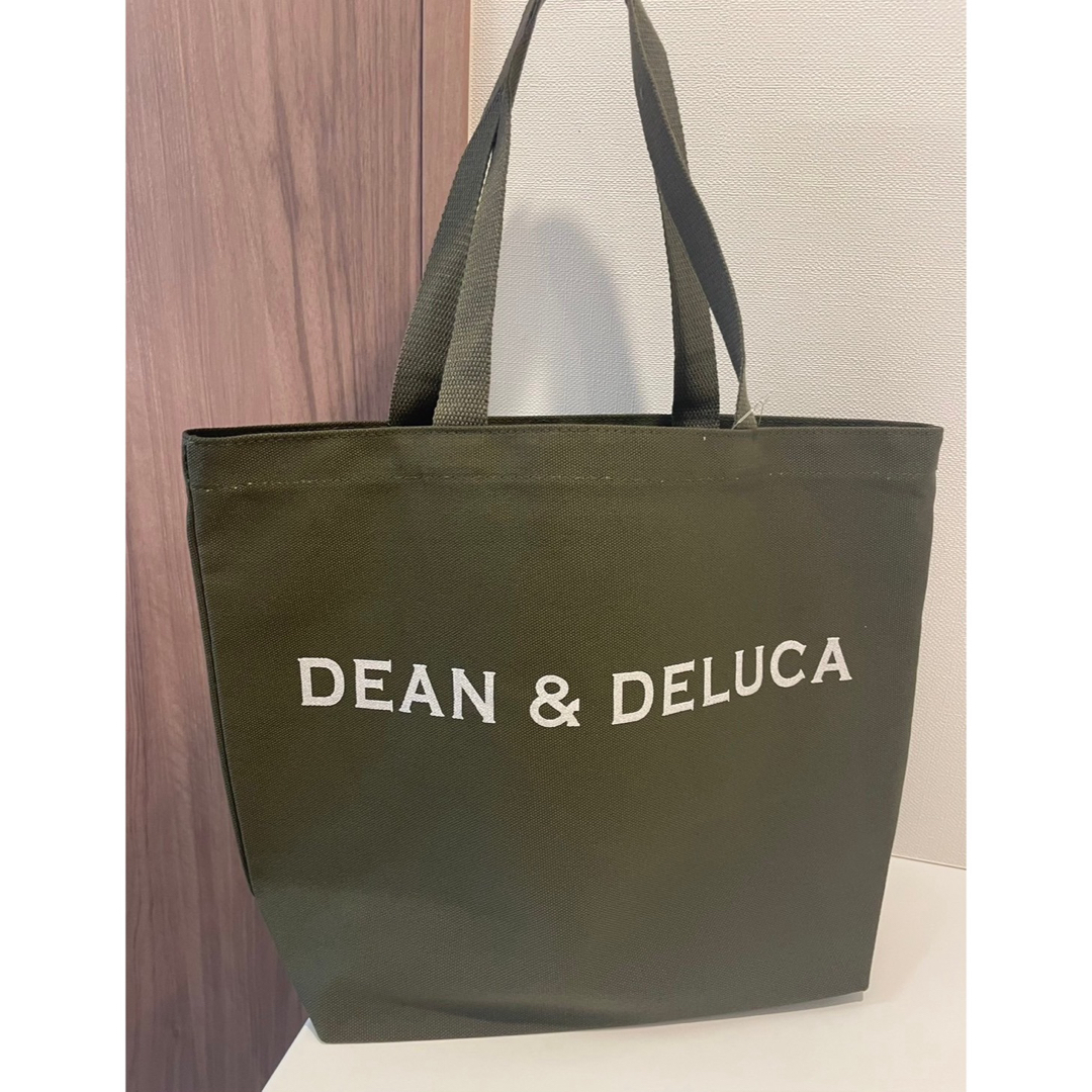 DEAN & DELUCA(ディーンアンドデルーカ)の新品★DEAN&DELUCA ディーンアンドデルーカトートバッグオリーブLサイズ レディースのバッグ(トートバッグ)の商品写真