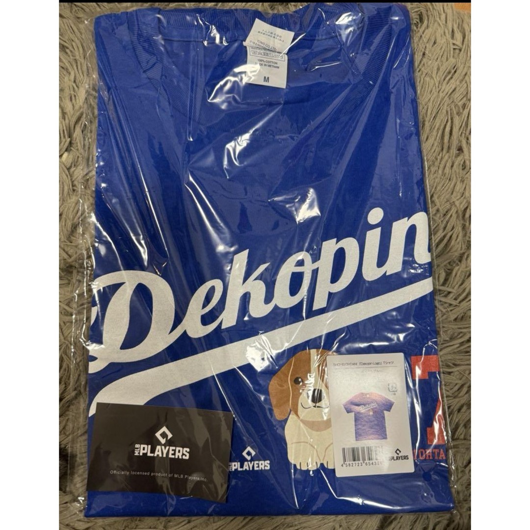 MLB(メジャーリーグベースボール)の大谷翔平選手 デコピンTシャツSHOHEI Dekopin Tシャツ サイズ　M スポーツ/アウトドアの野球(応援グッズ)の商品写真