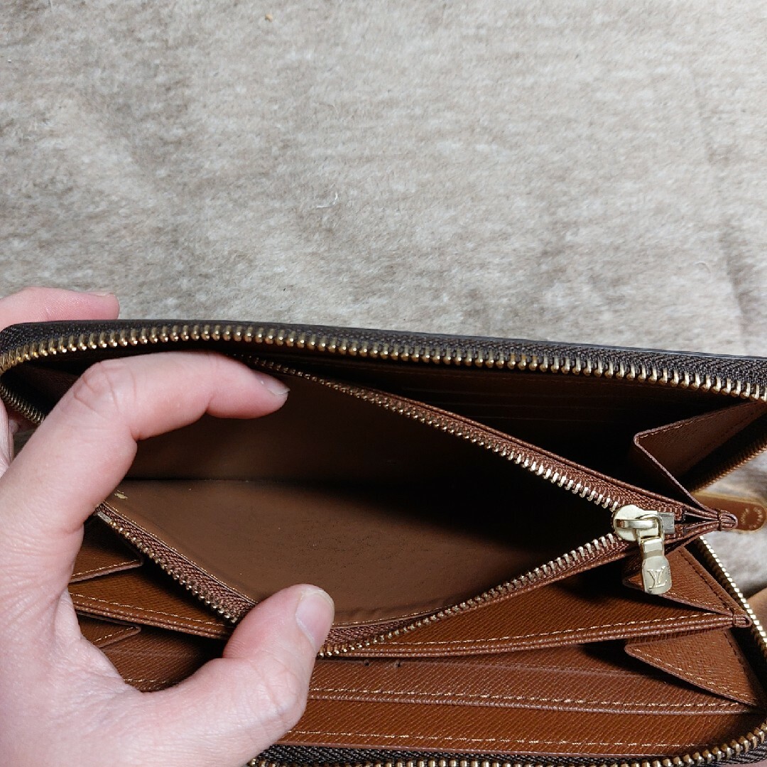 LOUIS VUITTON(ルイヴィトン)のLOUIS VUITTON ジッピーウォレット レディースのファッション小物(財布)の商品写真