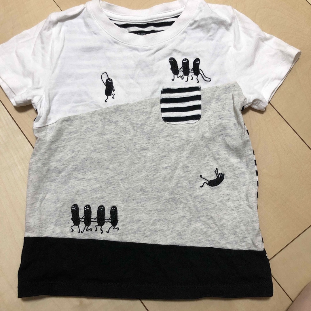 デザインTシャツ　110cm キッズ/ベビー/マタニティのキッズ服男の子用(90cm~)(Tシャツ/カットソー)の商品写真