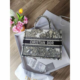 クリスチャンディオール(Christian Dior)のDior ディオール ブックトート(トートバッグ)