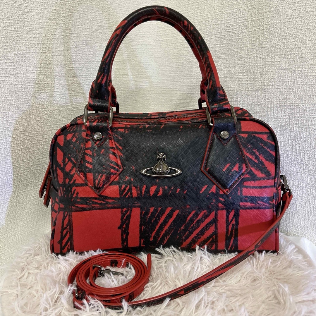 ANGLOMANIA（Vivienne Westwood）(アングロマニア)の大人気　ヴィヴィアンウエストウッド 2way ショルダーバック レディースのバッグ(ショルダーバッグ)の商品写真