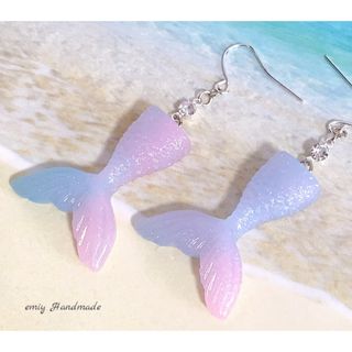 大人可愛い♡上品　揺れる 人魚ピアス・イヤリング① ★1セット限定★(ピアス)