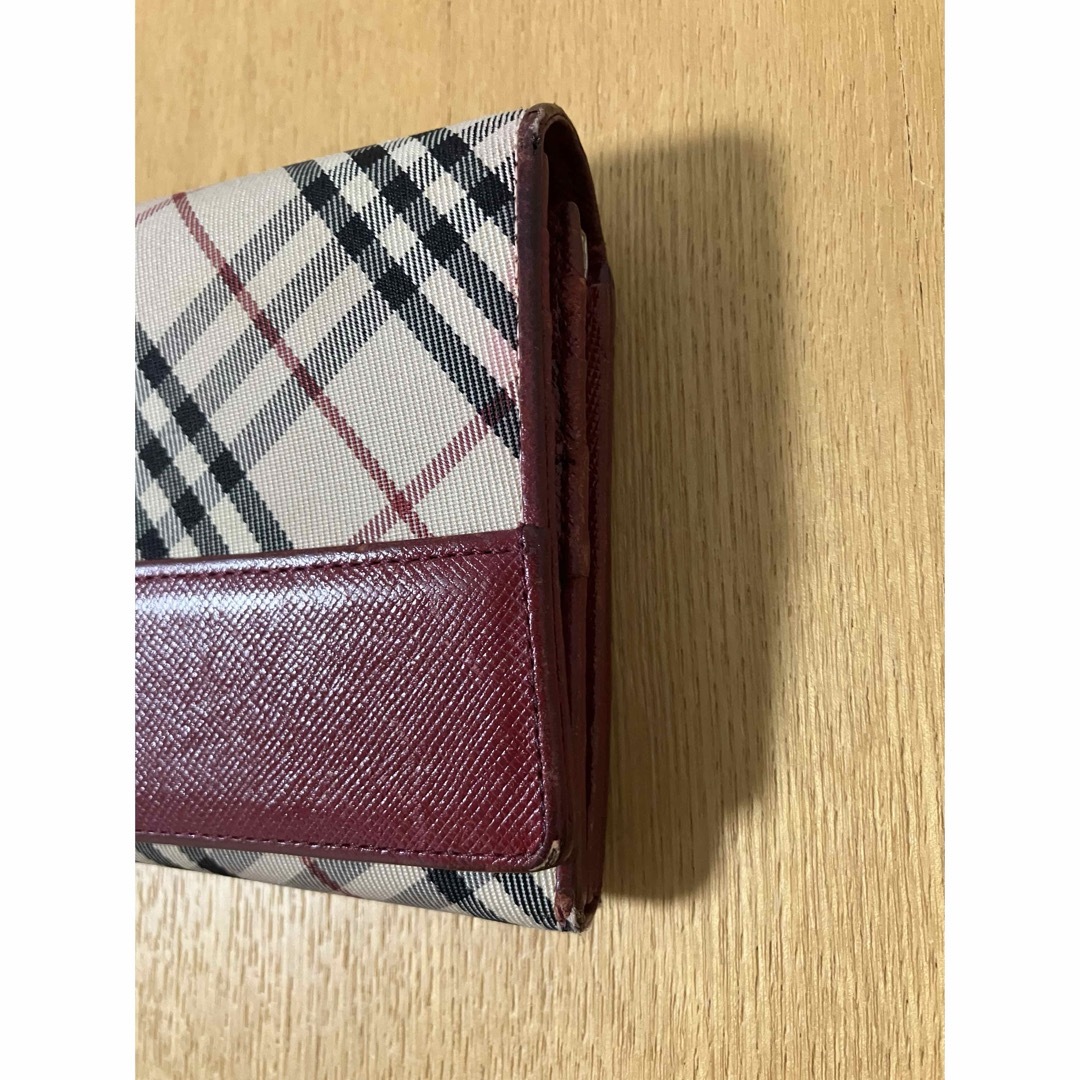 BURBERRY(バーバリー)の中古　BURBERRY バーバリー　レディース　長財布 がま口　ベージュレッド系 レディースのファッション小物(財布)の商品写真