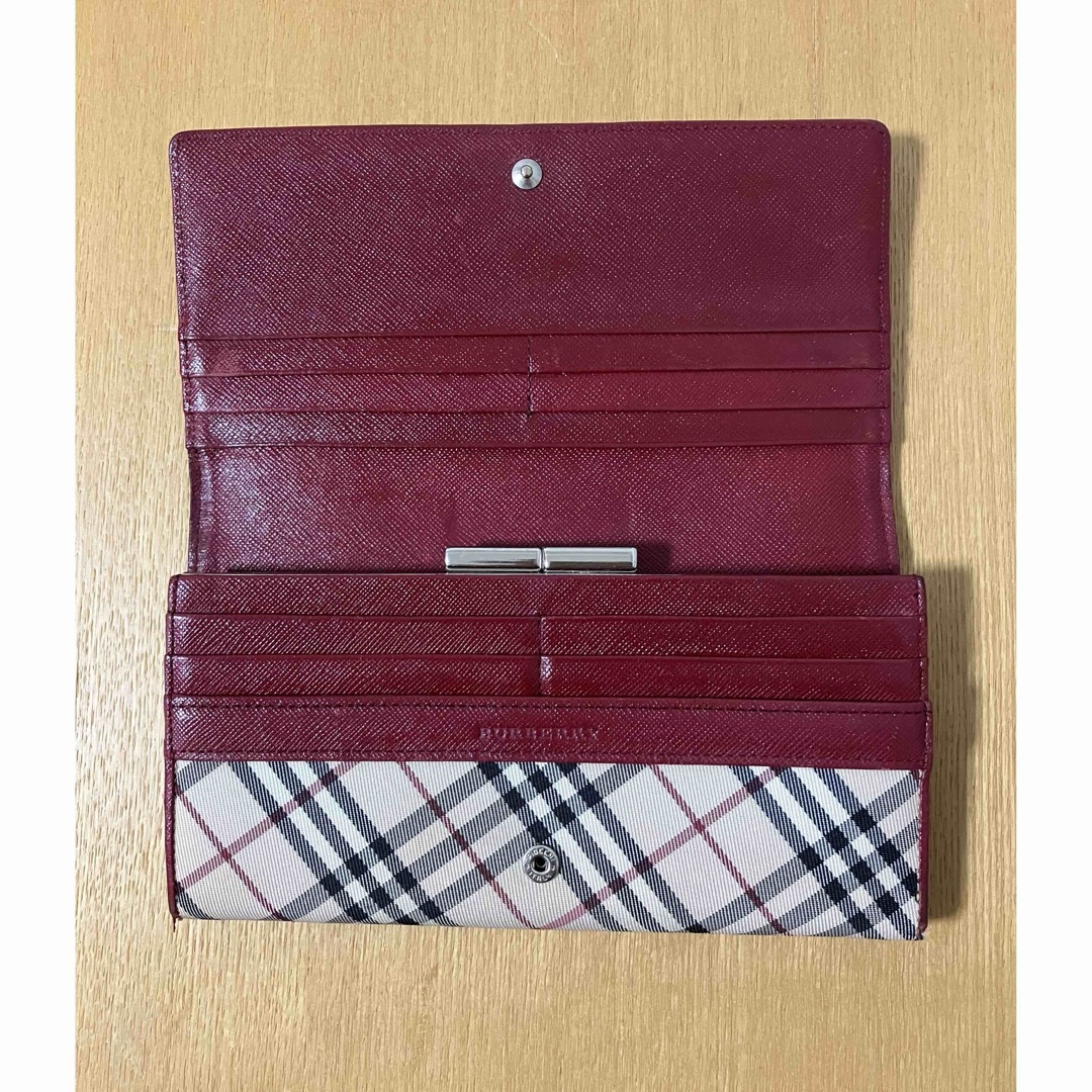 BURBERRY(バーバリー)の中古　BURBERRY バーバリー　レディース　長財布 がま口　ベージュレッド系 レディースのファッション小物(財布)の商品写真