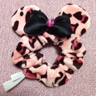 ディズニー(Disney)のミニーちゃん ヒョウ柄シュシュ(ヘアゴム/シュシュ)