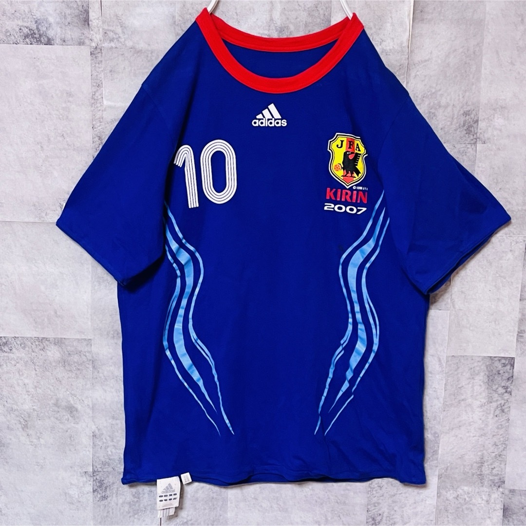 サッカー日本代表ユニフォームTシャツまとめ売り　リバーシブル スポーツ/アウトドアのサッカー/フットサル(応援グッズ)の商品写真