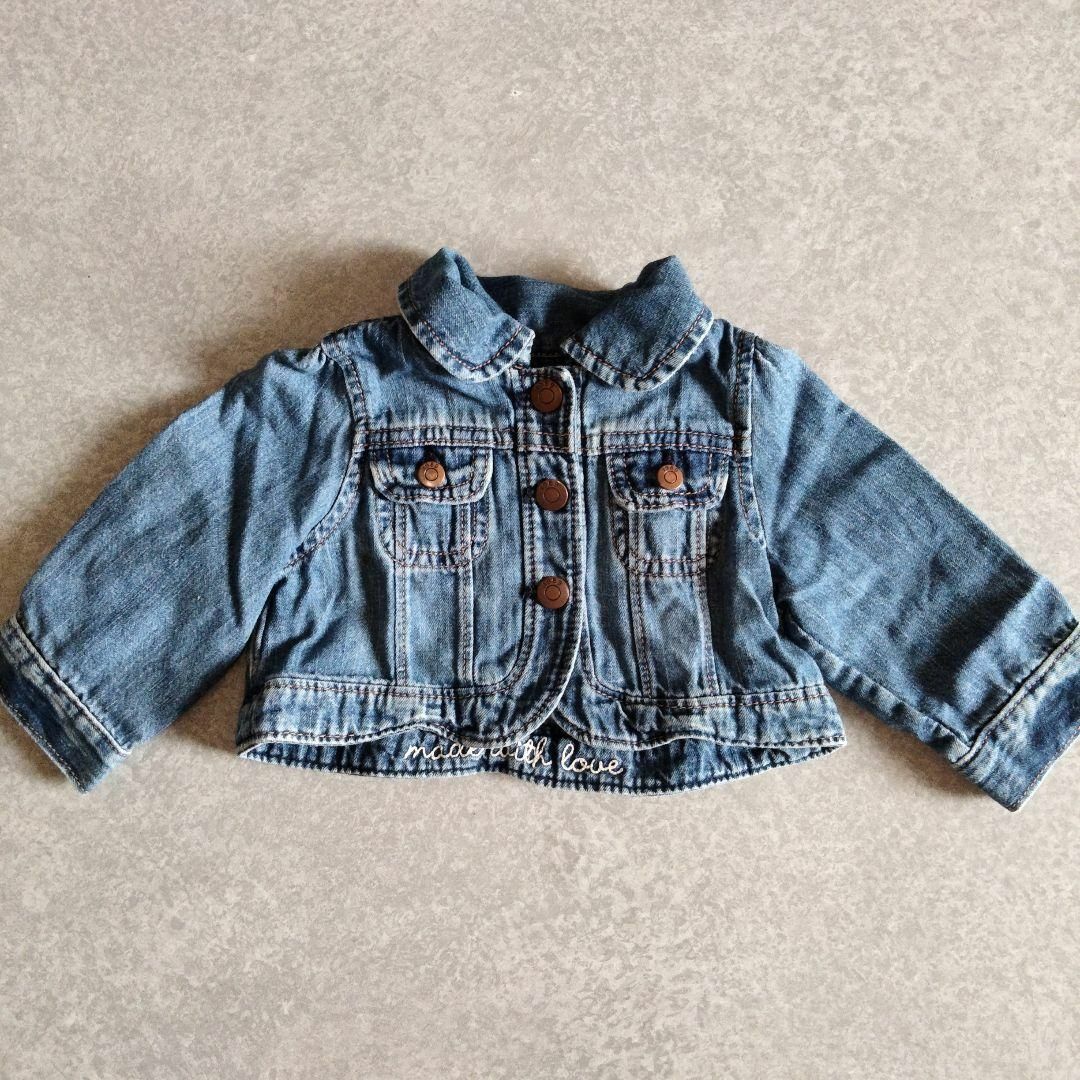 babyGAP(ベビーギャップ)の【美品】ベビーギャップ　ショート丈デニムジャケット　70　Gジャン　ジャンパー キッズ/ベビー/マタニティのベビー服(~85cm)(ジャケット/コート)の商品写真