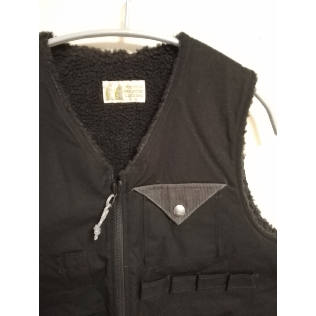 MARMOT(マーモット)のマーモット リバーシブルキャンパーベスト ブラック 黒 ボア レディースのジャケット/アウター(ダウンベスト)の商品写真