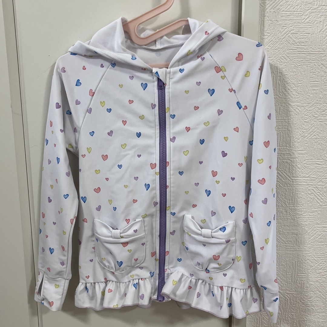 【交渉中】ラッシュガード　ハート　110 キッズ/ベビー/マタニティのキッズ服女の子用(90cm~)(その他)の商品写真