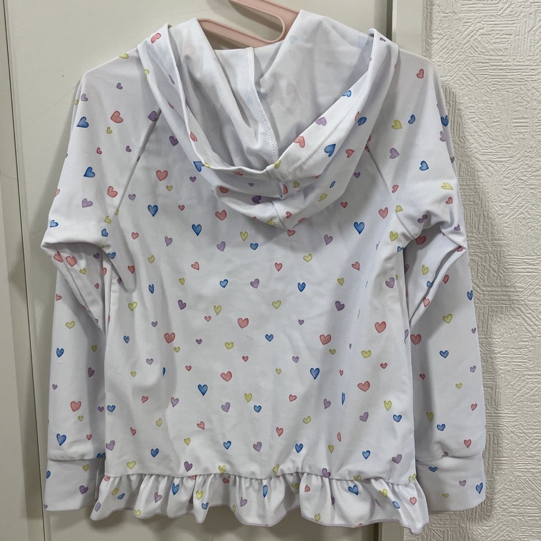 【交渉中】ラッシュガード　ハート　110 キッズ/ベビー/マタニティのキッズ服女の子用(90cm~)(その他)の商品写真