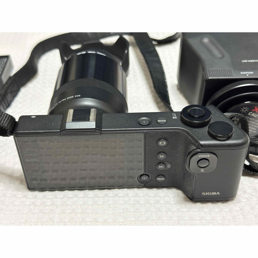 SIGMA(シグマ)のSIGMA dp Quattro DP0 QUATTRO LCDビューファインダ スマホ/家電/カメラのカメラ(コンパクトデジタルカメラ)の商品写真