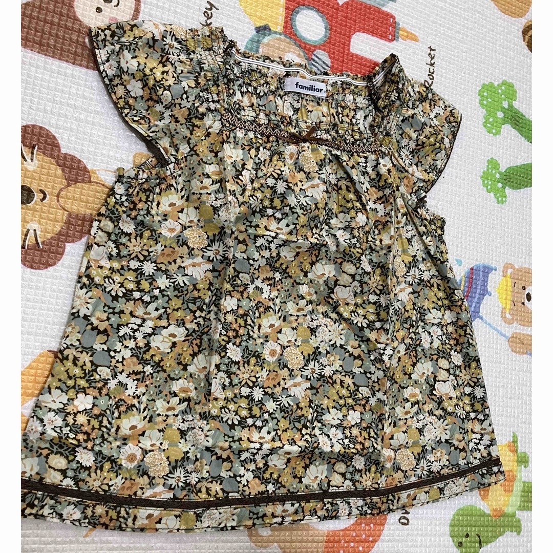 familiar(ファミリア)のファミリア　リバティtシャツ　美品 キッズ/ベビー/マタニティのキッズ服女の子用(90cm~)(Tシャツ/カットソー)の商品写真