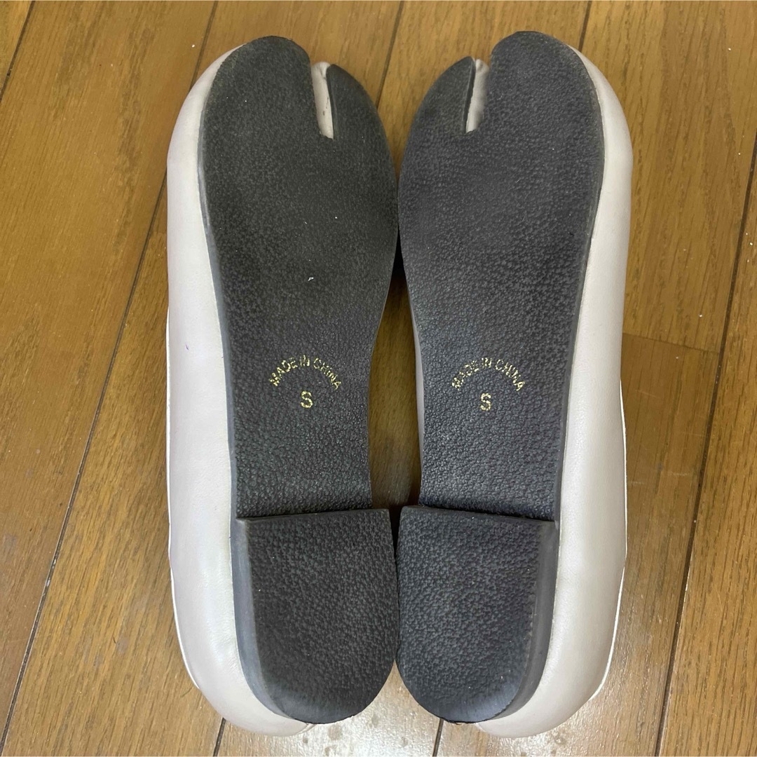 VIVIAN 足袋 デザイン バレー フラットシューズ パンプス レディースの靴/シューズ(ハイヒール/パンプス)の商品写真