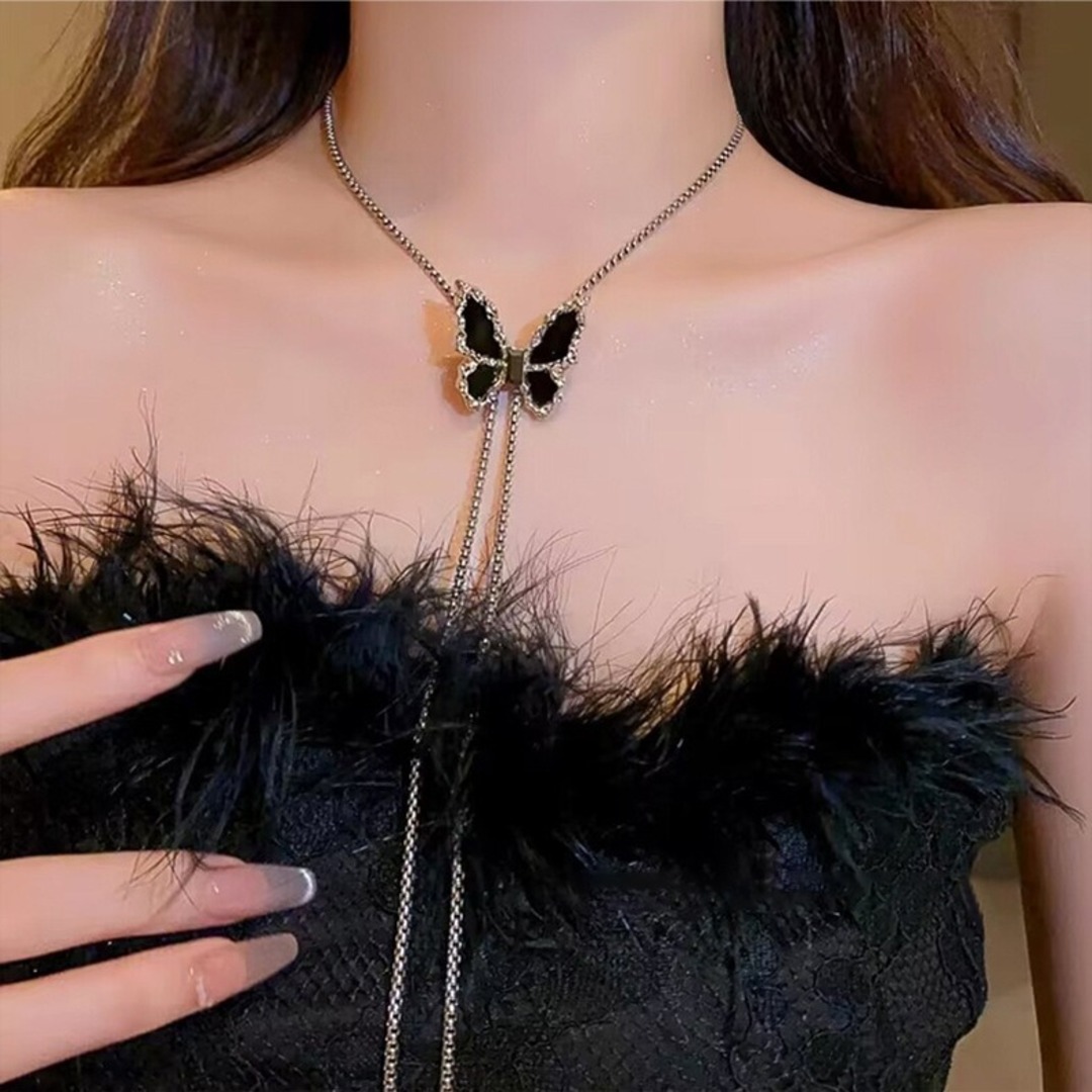 ★ネックレス　タッセル　蝶　引き紐　鎖骨　プレゼント　韓国　黒　 レディースのアクセサリー(ネックレス)の商品写真