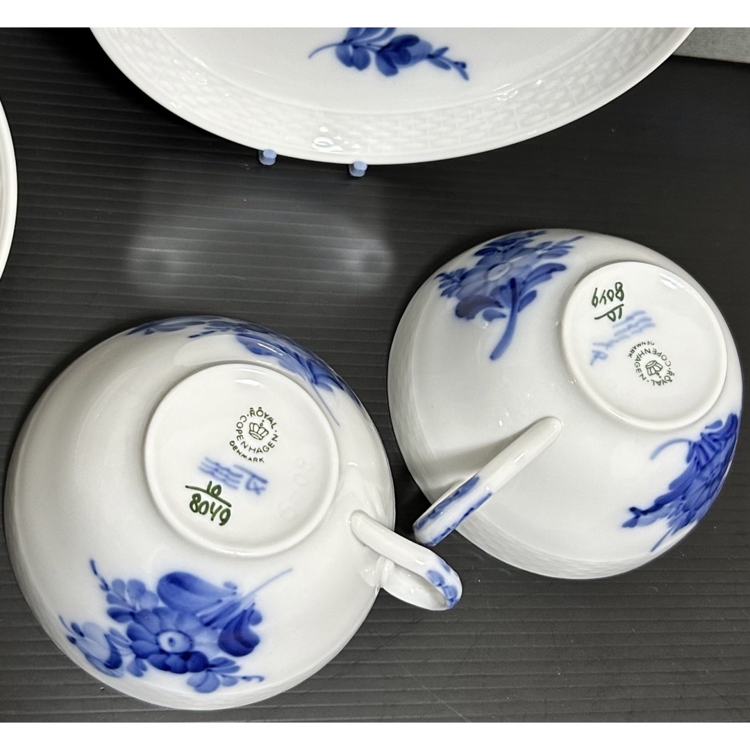 ROYAL COPENHAGEN(ロイヤルコペンハーゲン)の◎元箱付属 未使用美品　ロイヤルコペンハーゲン　ブルーフラワー　ペア インテリア/住まい/日用品のキッチン/食器(食器)の商品写真