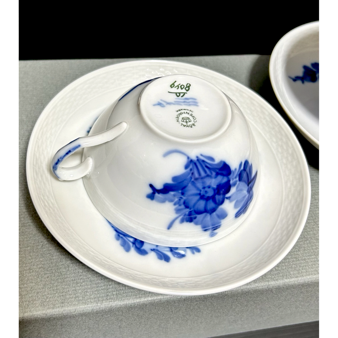 ROYAL COPENHAGEN(ロイヤルコペンハーゲン)の◎元箱付属 未使用美品　ロイヤルコペンハーゲン　ブルーフラワー　ペア インテリア/住まい/日用品のキッチン/食器(食器)の商品写真