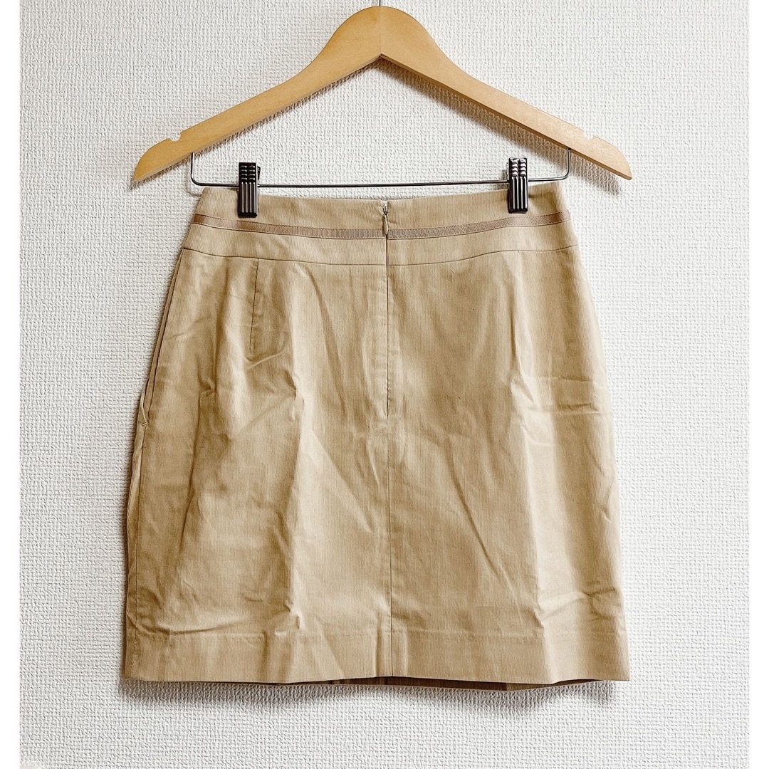 新品未使用タグ付き定価16,000円　AMIWアミウ　ミニスカート　コーデュロイ レディースのスカート(ミニスカート)の商品写真