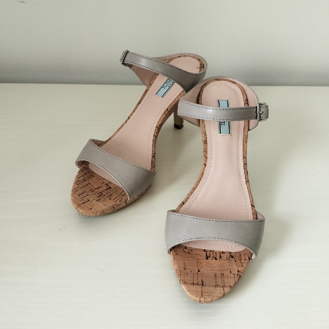 ilima(イリマ)の♦︎イリマ  ストラップベルテッドサンダル♦︎ 美品 レディースの靴/シューズ(サンダル)の商品写真
