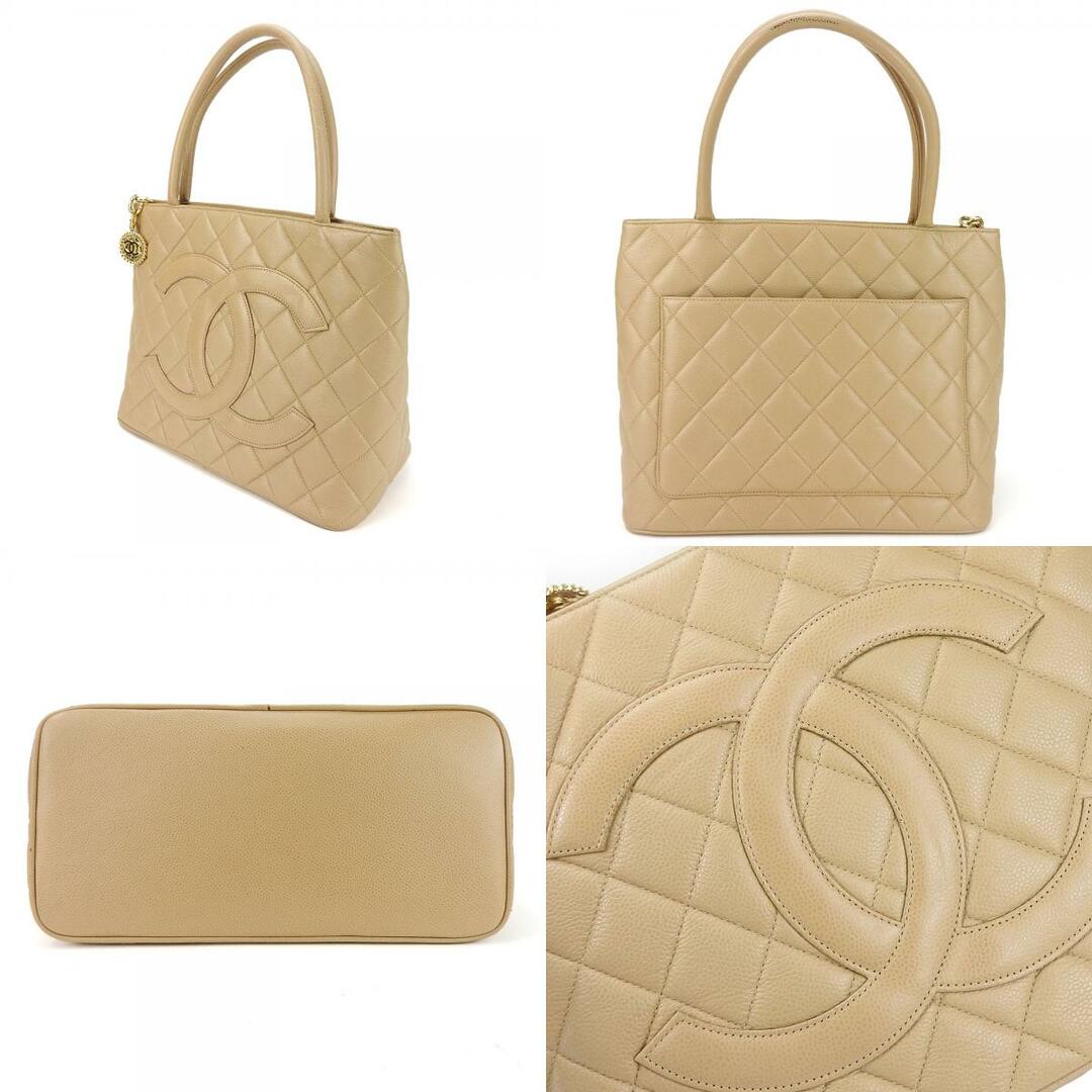 CHANEL(シャネル)の【中古】 シャネル トートバッグ 復刻トート キャビアスキン ベージュ ゴールド金具 5番台 ココマーク レディース 女性 CHANEL レディースのバッグ(トートバッグ)の商品写真