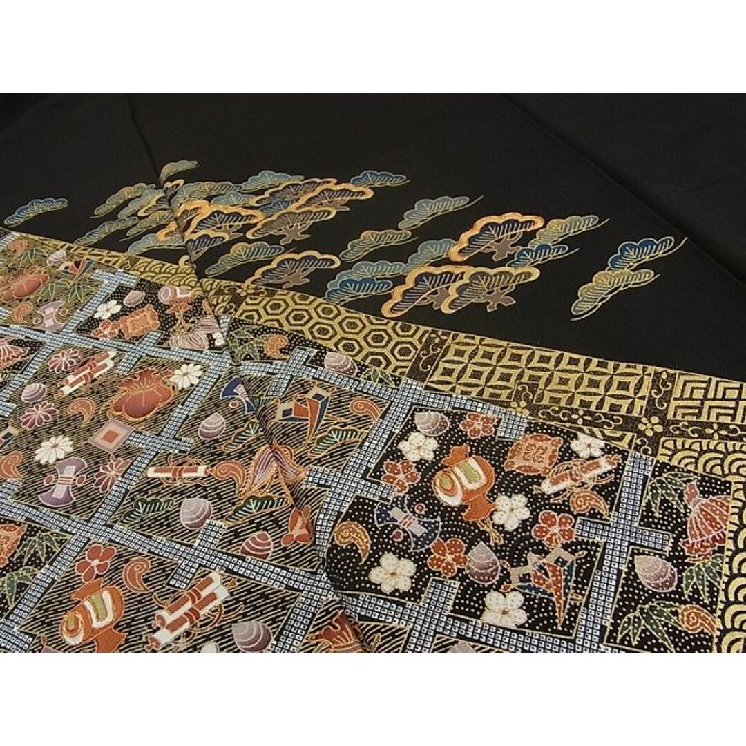 平和屋1■豪華黒留袖　駒刺繍　宝尽くし吉祥松文　金彩　逸品　CAAC7781rv レディースの水着/浴衣(着物)の商品写真